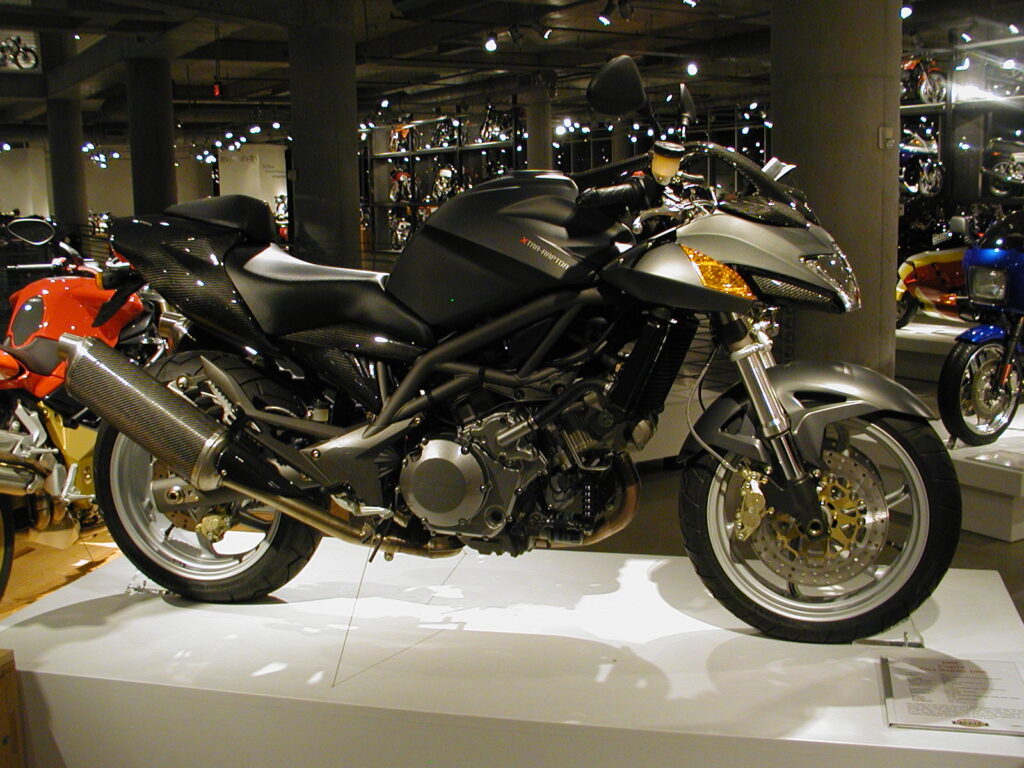 Cagiva Xtra-Raptor 1000 esposta in un museo